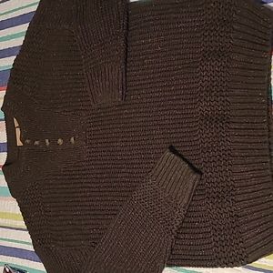 (#17) NORTHEAST OUTFITTERS SWEATER